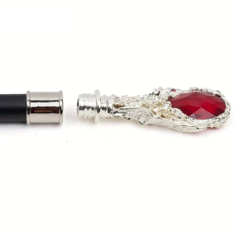 Canne avec diamant - Rouge - canne de marche - en situation