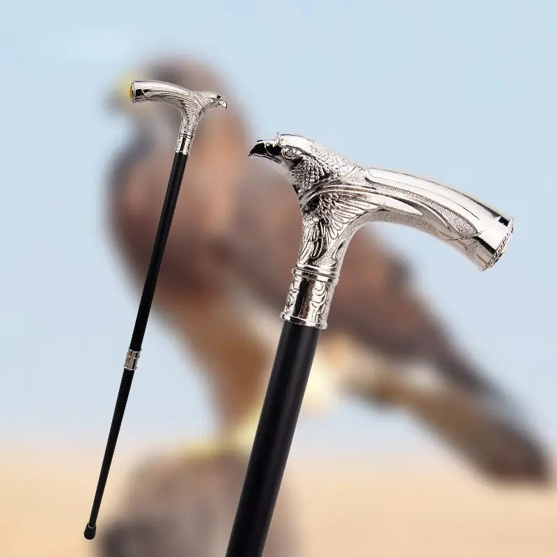Canne épée Tête d’Aigle - 93cm - canne de marche - gros plan de la poignée