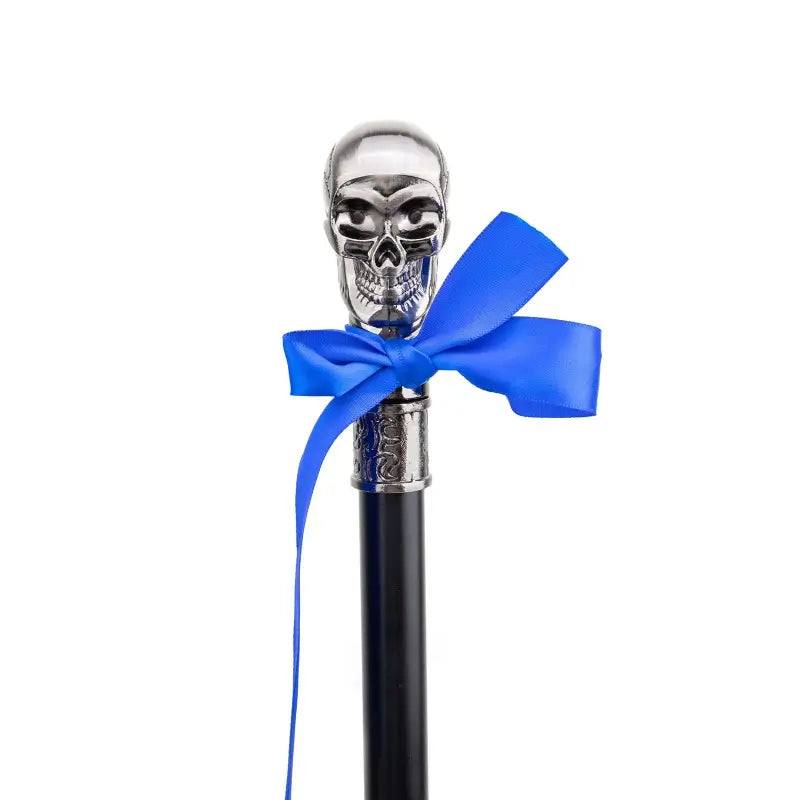 Canne épée Tête de mort Argenté - 93cm - canne de marche - gros plan de la poignée