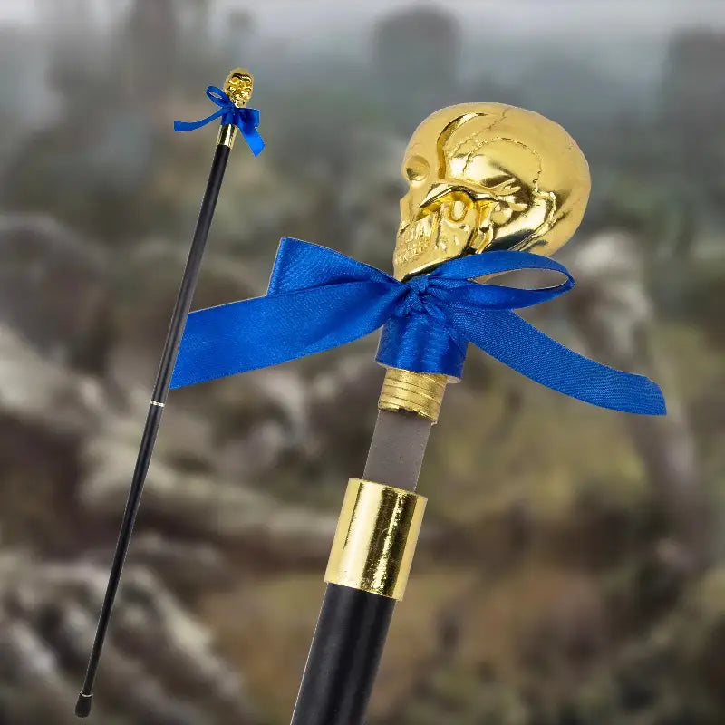 Canne épée Tête de mort dorée - 93cm - canne de marche - détail de la poignée